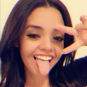 Meet your Posher, Whitney